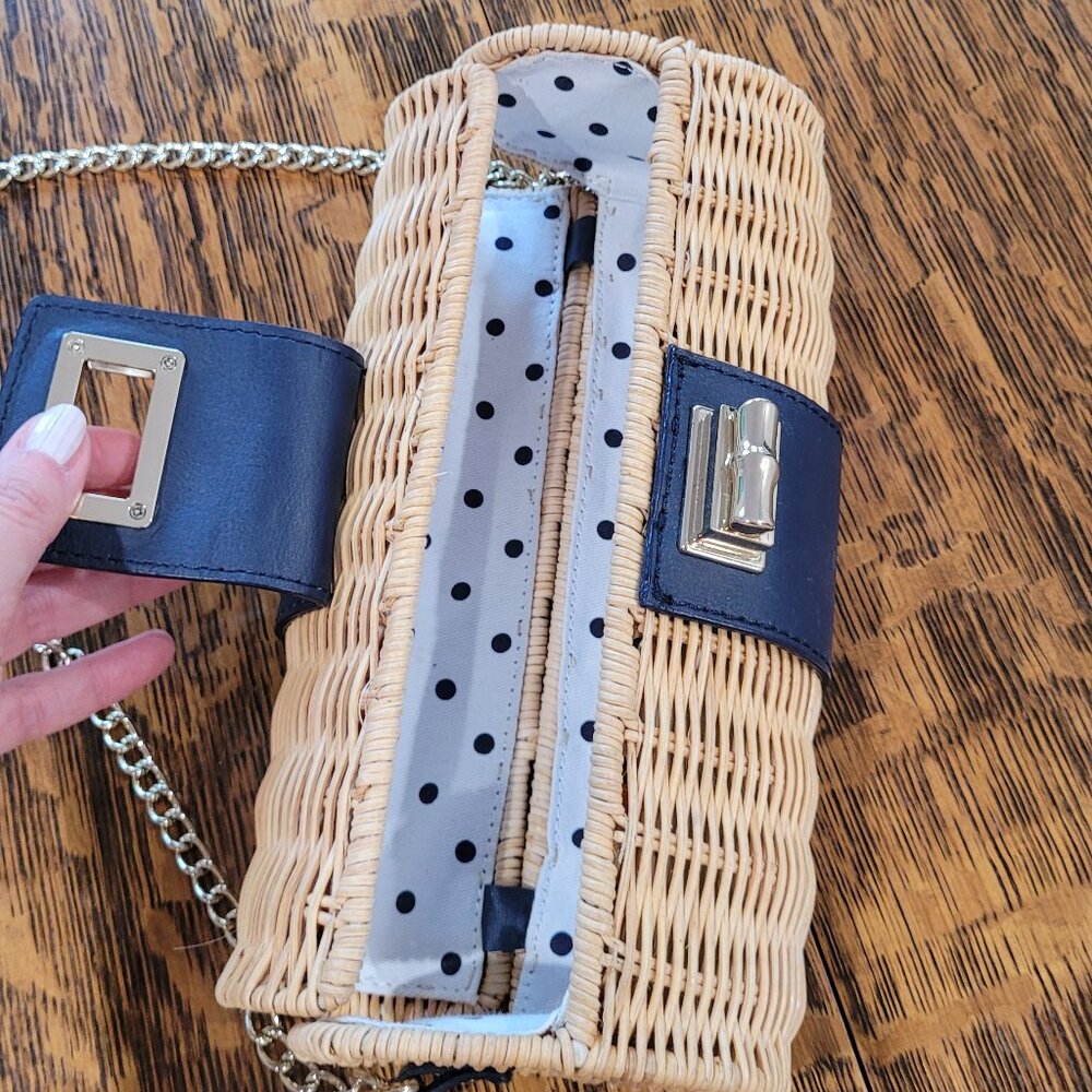 Like New Talbots Shoulder Bag. Leather Trim and Rattan. Gold-tone chain strap. - Picture 5 of 8